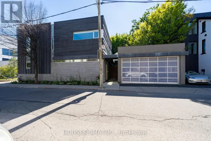 11 BISHOP STREET, Toronto