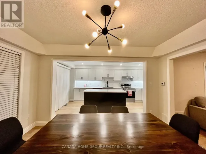 11 BONNYCASTLE DRIVE, Clarington