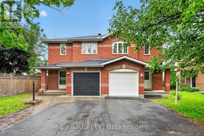 11 BOULDER WAY, Ottawa