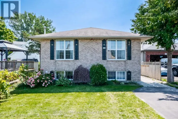 11 CARRYING PLACE ROAD, Quinte West