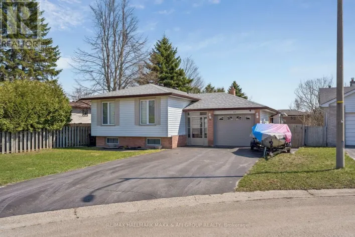 11 CHARLOTTE COURT, Barrie