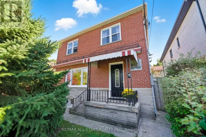 11 CHATTERTON BOULEVARD, Toronto