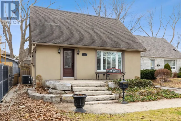 11 CHELSEA DRIVE, Toronto