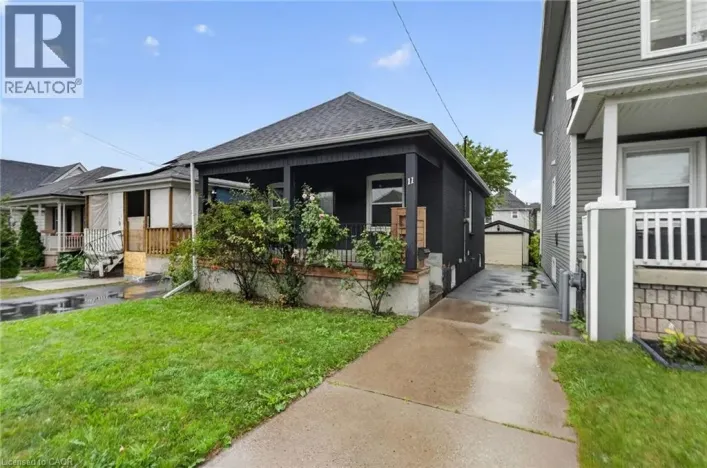 11 CRAIGMILLER Avenue, Hamilton