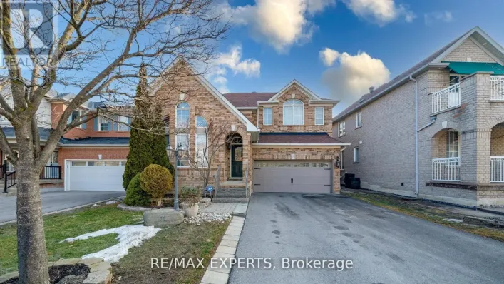 11 CREW CRESCENT, Vaughan