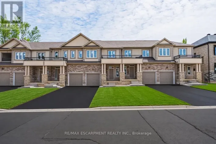 11 DAVINCI BOULEVARD, Hamilton