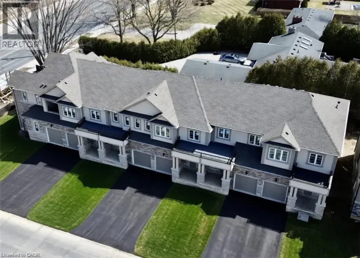11 DAVINCI Boulevard, Hamilton