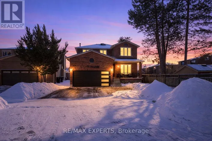 11 DE ROSE AVENUE, Caledon