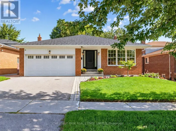 11 DOUBLETREE ROAD, Toronto
