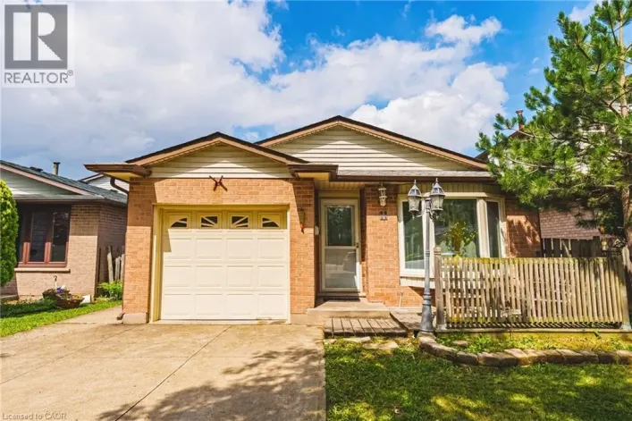 11 DRAKES Drive, Hamilton