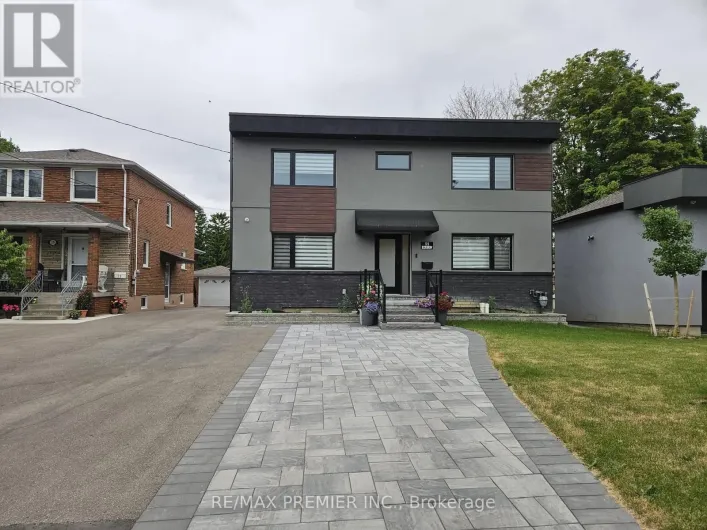 11 EDISON CIRCLE, Toronto