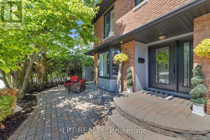 11 ELDERWOOD TRAIL, Ottawa