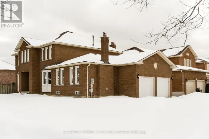 11 FOSTER CRESCENT, Whitby