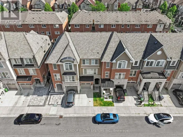 11 FUSILIER DRIVE, Toronto