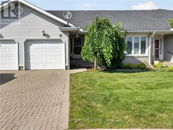 11 GARDEN DRIVE, West Lincoln