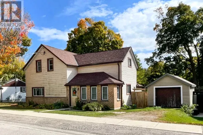 11 GORDON STREET E, South Bruce