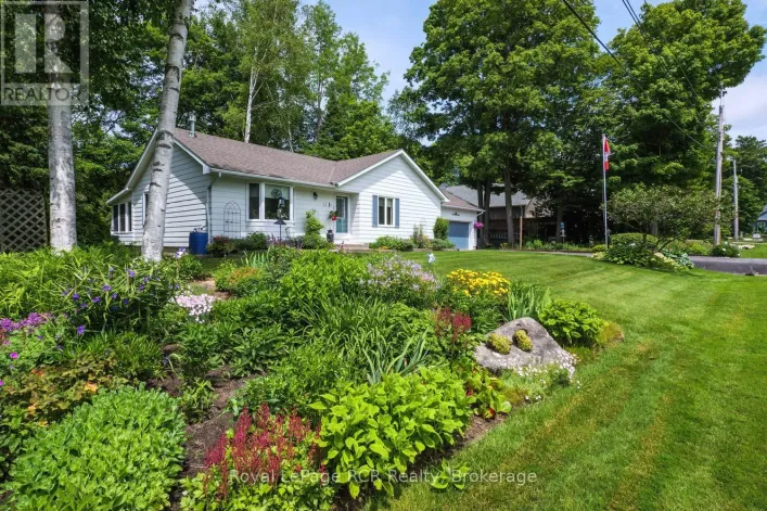11 GRAHAM CRESCENT, South Bruce Peninsula