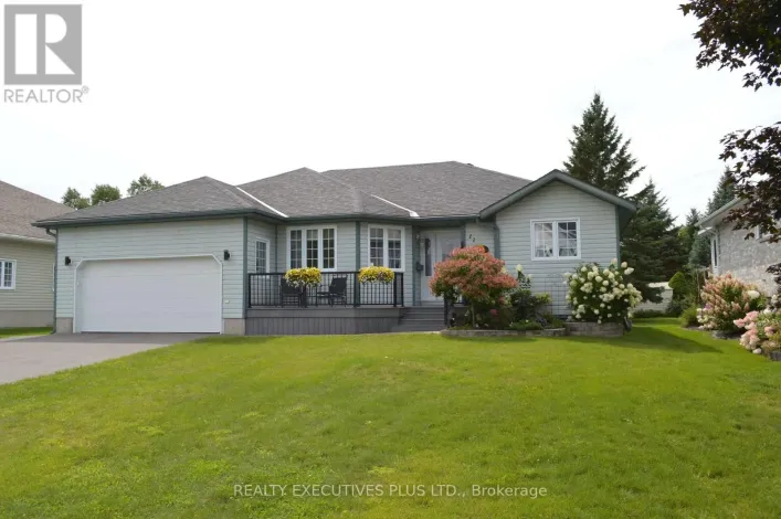 11 GROVE STREET, South Dundas