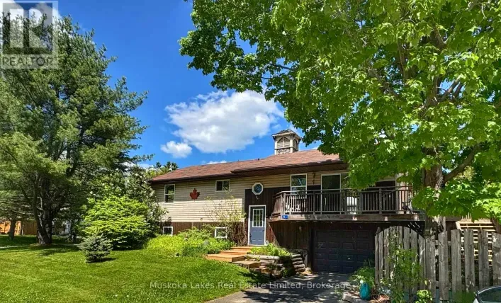 11 HARRIS STREET, Muskoka Lakes