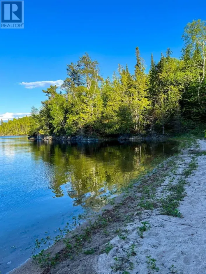 11 Hay Island|Lake of the Woods, S of Kenora