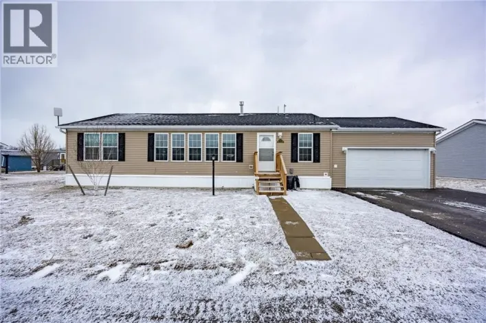 11 HICKORY HOLLOW, Nanticoke