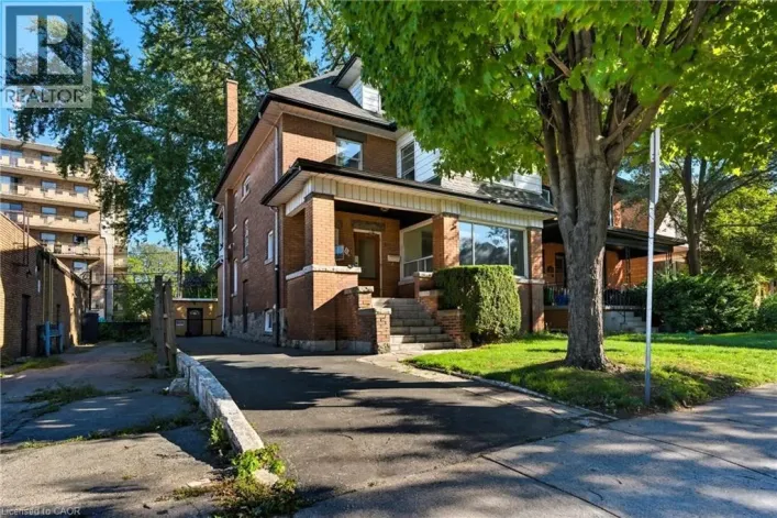 11 HOLTON Avenue S, Hamilton