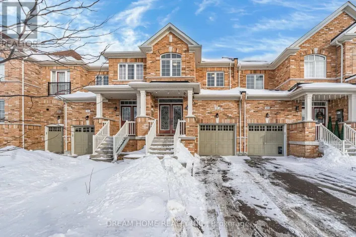 11 HOMER CRESCENT, Aurora