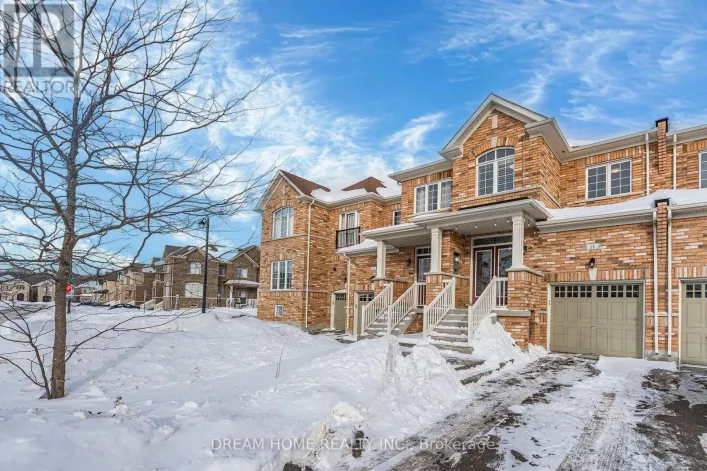 11 HOMER CRESCENT, Aurora