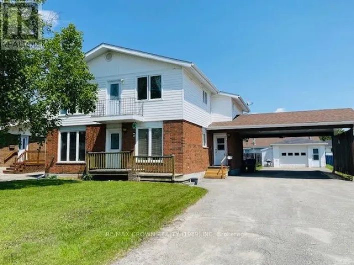 11 KENNEDY AVENUE, Kapuskasing