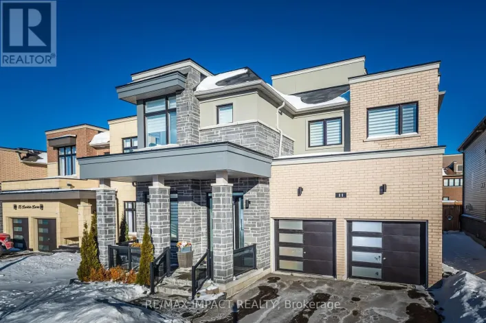 11 LARKIN LANE, Clarington