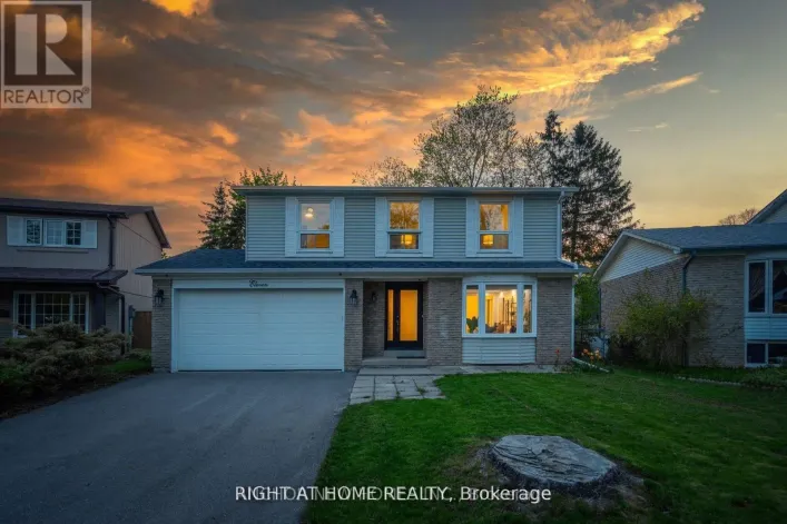11 LAW CRESCENT, Richmond Hill