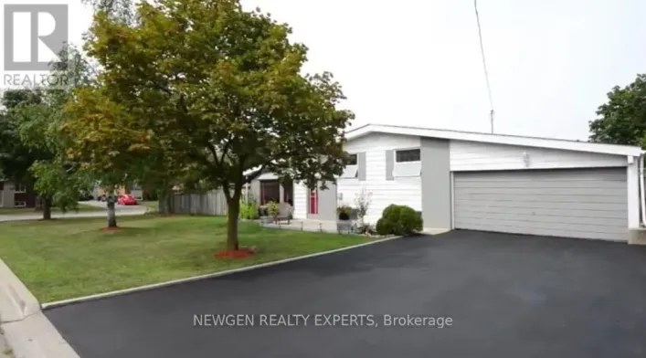 11 LAWRENCE CRESCENT, Brampton