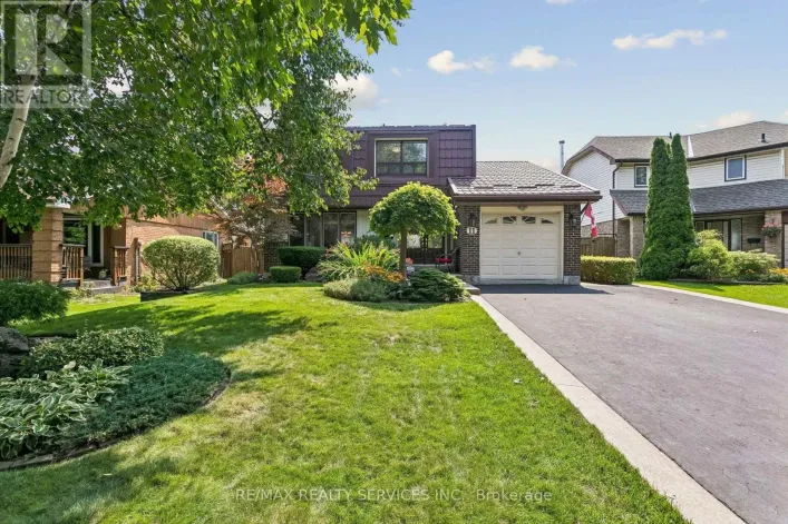 11 LONGBOURNE CRESCENT, Brampton
