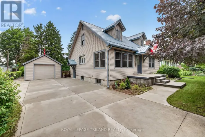 11 MAPLE STREET E, Aylmer