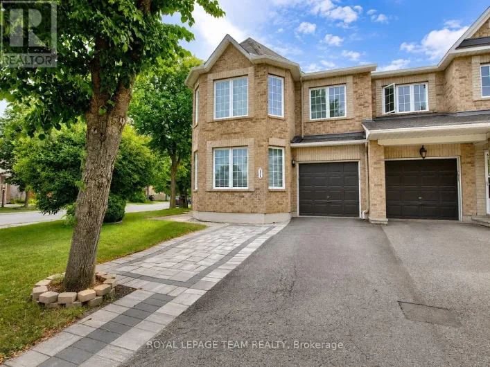 11 MARCAY STREET, Ottawa