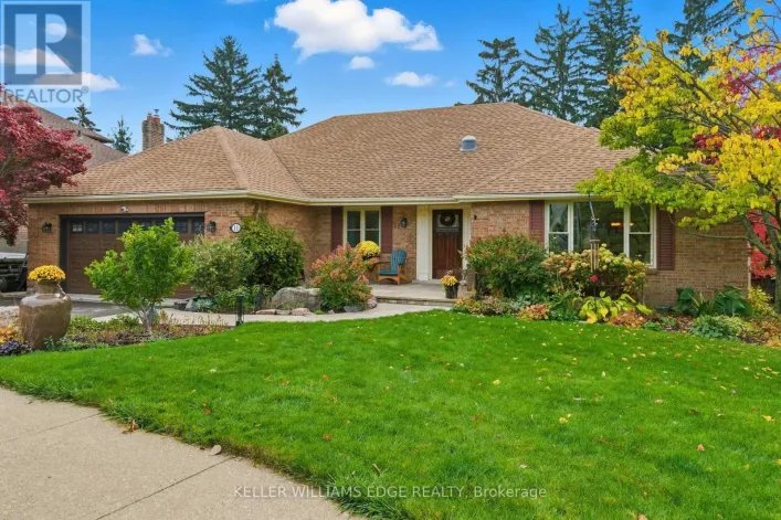 11 MAYS CRESCENT, Hamilton