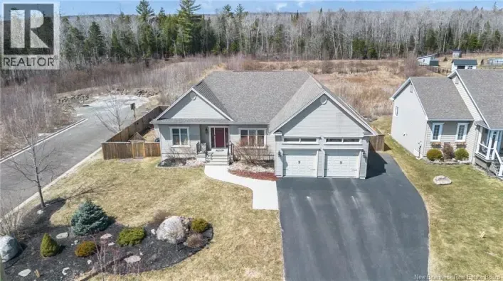 House for sale: 11 Mitchell Wayne, Fredericton