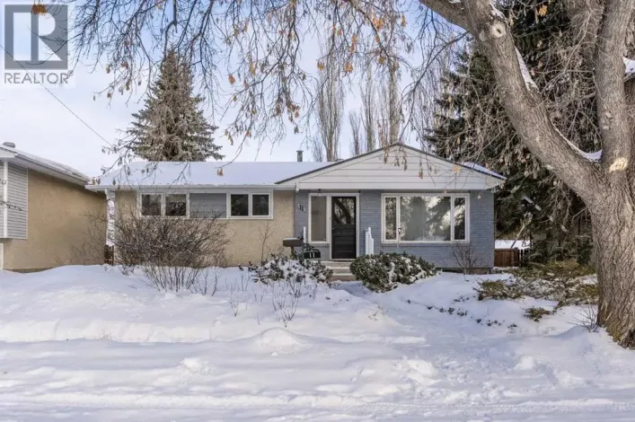 11 Montrose, Camrose