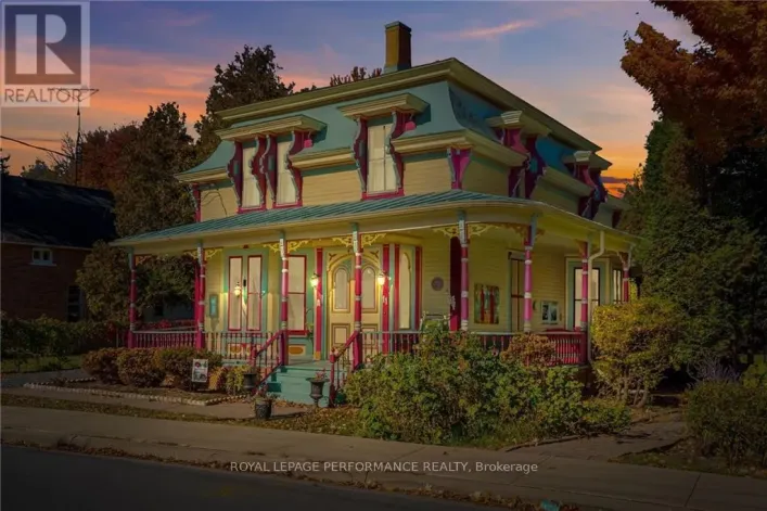 11 OAK STREET, South Glengarry