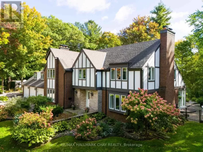 11 PARK TRAIL, Springwater