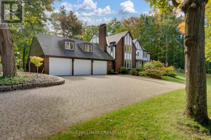 11 PARK TRAIL, Springwater