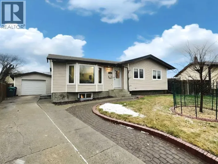 11 Princeton Road W, Lethbridge