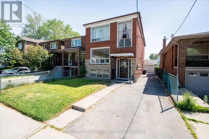 11 PRISCILLA AVENUE, Toronto