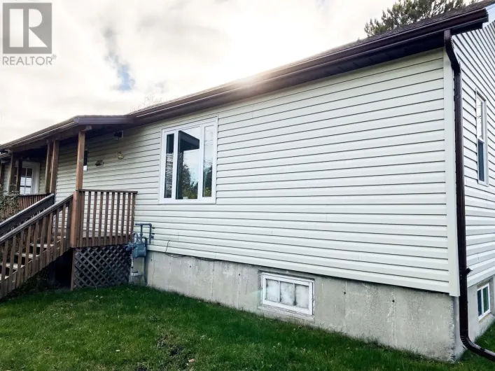 11 Pugsley ST, Red Lake