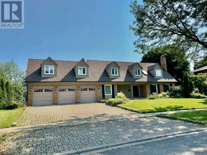 11 RAE CRESCENT, Markham