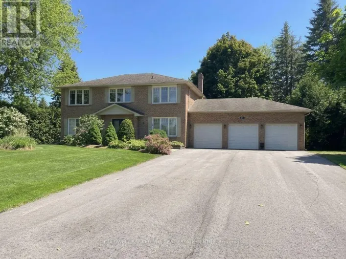 11 RAMSDEN CRESCENT, East Gwillimbury
