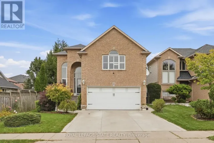11 REDTAIL CRESCENT, Hamilton