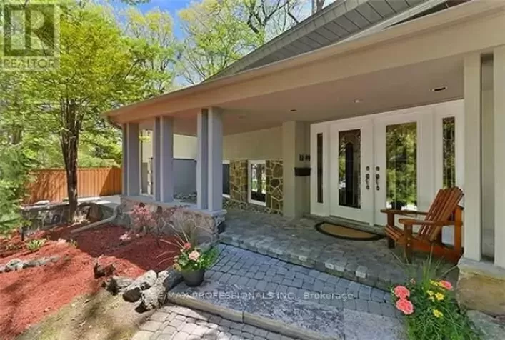 11 RIPPLEWOOD ROAD, Toronto