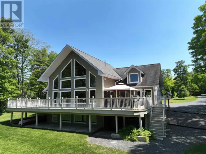 11 River DR, Blind River