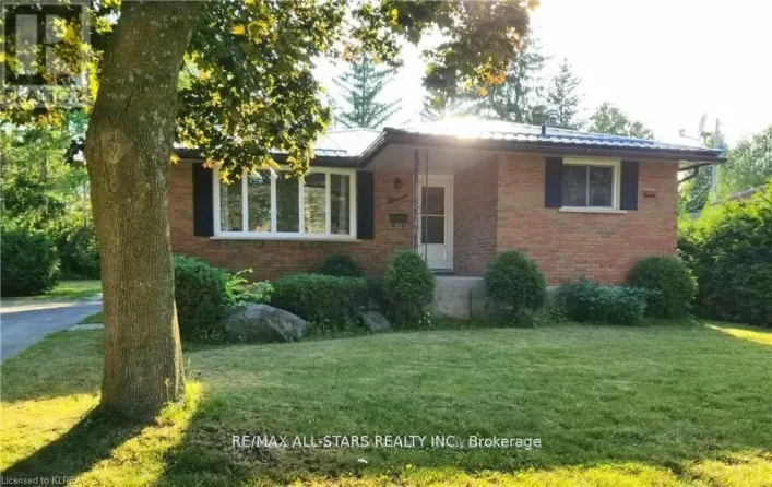 11 ROSELYN COURT, Kawartha Lakes